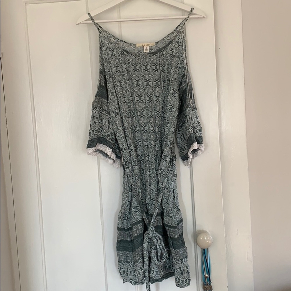 Miami tie dress, shoulderless